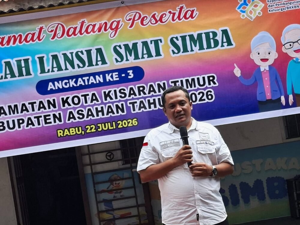 Camat Kisaran Timur Dukung Sekolah Lansia