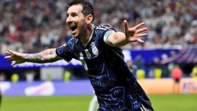 Argentina Menang Dramatis Lawan Inggris