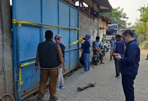 DLHK Banten Segel Tiga Perusahaan yang Diduga Cemari Sungai Cisadane