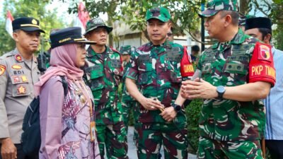 Dandim 0821/Lumajang Dampingi Danrem 083/Baladhika Jaya Tinjau Progres TMMD ke-129