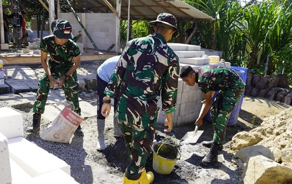 Dedikasi Terus Membara: Satgas TMMD 129 Bojonegoro dan Warga Bangun Desa Kesongo