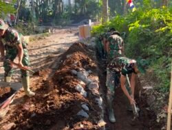 Satgas TMMD Percepat Penggalian Drainase di Desa Ledok Tempuro