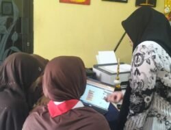 Keren! Guru SMPN 4 Pasuruan Kenalkan Coding dan AI ke Siswa Lewat Game ‘Batu, Gunting, Kertas”