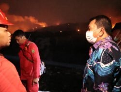 Pemkab Tangerang Apresiasi BNPB Bantu Kebakaran TPA Jatiwaringin, Kirim Helikopter Bantu Padamkan Api