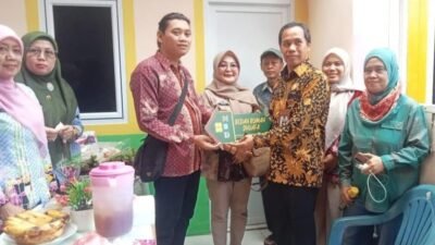 Baznas Bazis Jakarta Timur Serahkan Rumah Layak Huni kepada Keluarga Dhuafa di Pinang Ranti