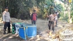 Gerak Cepat Tindak Laporan Warga, Polsek Tulangan Musnahkan Arena Sabung Ayam
