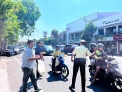 Pegadaian Kanwil XII Surabaya Salurkan 14.000 Paket Makanan melalui Program “Mengetuk Pintu Langit: Jumat Berkah”