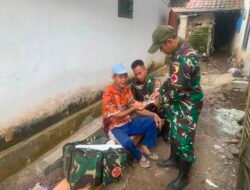 Polkes 05.09.02 Lumajang Laksanakan Pemeriksaan Kesehatan Keliling, Dukung Sasaran Nonfisik TMMD ke-129