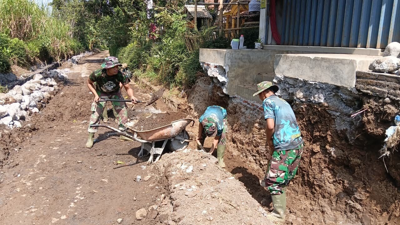 Pembangunan Drainase TMMD ke-129 Terus Dipercepat, Perkuat Ketahanan Infrastruktur di Ledoktempuro
