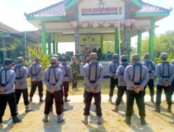 TMMD 129 Bojonegoro: Linmas Kesongo Siap Siaga, TNI Turun Tangan Asah Kemampuan Baris Berbaris