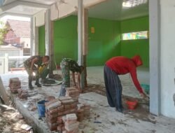 Jadikan Sekolah Impian: Satgas TMMD 129 Bojonegoro Pacu Renovasi SDN Kesongo 1