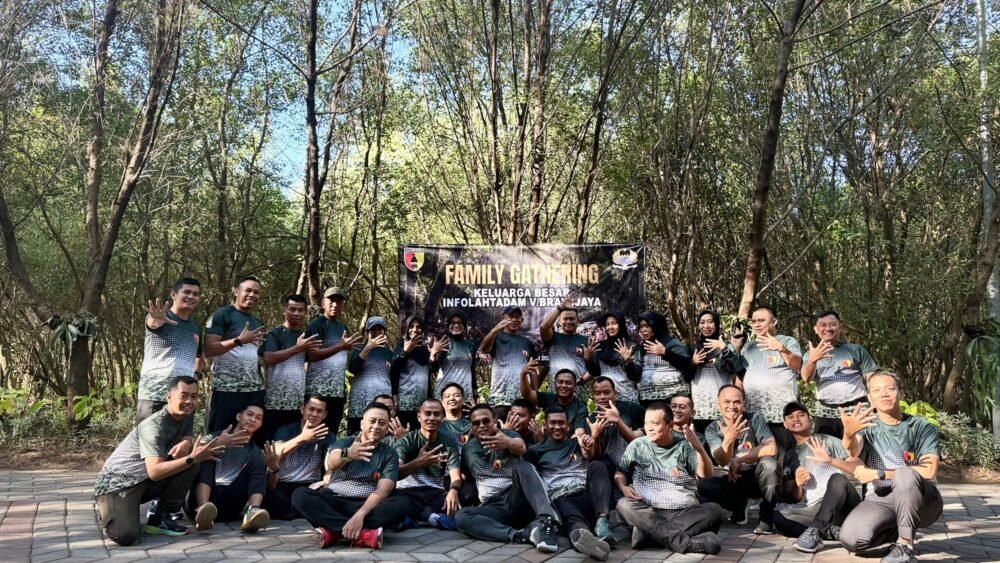 Family Gathering dan Olahraga Bersama Infolahtadam V/Brawijaya Pererat Soliditas dan Kebersamaan