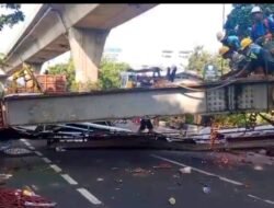 JPO Tendean Rampung Dibongkar, Arus Lalu Lintas Kembali Normal