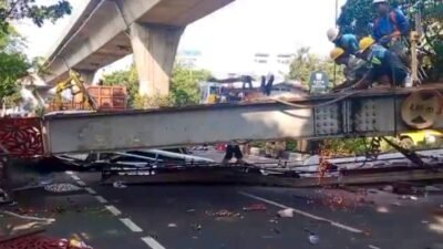 JPO Tendean Rampung Dibongkar, Arus Lalu Lintas Kembali Normal