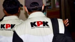KPK Geledah Rumah Bupati Lombok Barat