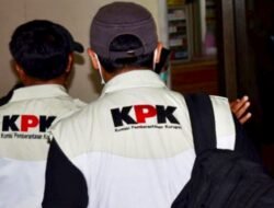 KPK Geledah Dua Rumah Bupati Lombok Barat