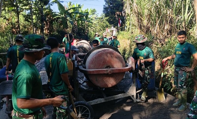 Mesin Molen Jadi Penopang Utama Percepatan Pengecoran dalam Program TMMD ke-129