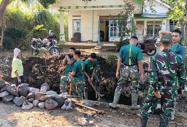 Normalisasi Saluran Irigasi TMMD ke-129 Dipercepat, Dukung Kelancaran Aliran Air