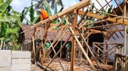 Kerangka Rumah Ibu Ety Mulai Berdiri, TMMD ke-129 Percepat Pembangunan RTLH