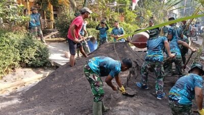 Warga dan Satgas TMMD Lanjutkan Pengecoran Jalan, Semangat Gotong Royong Kian Menguat