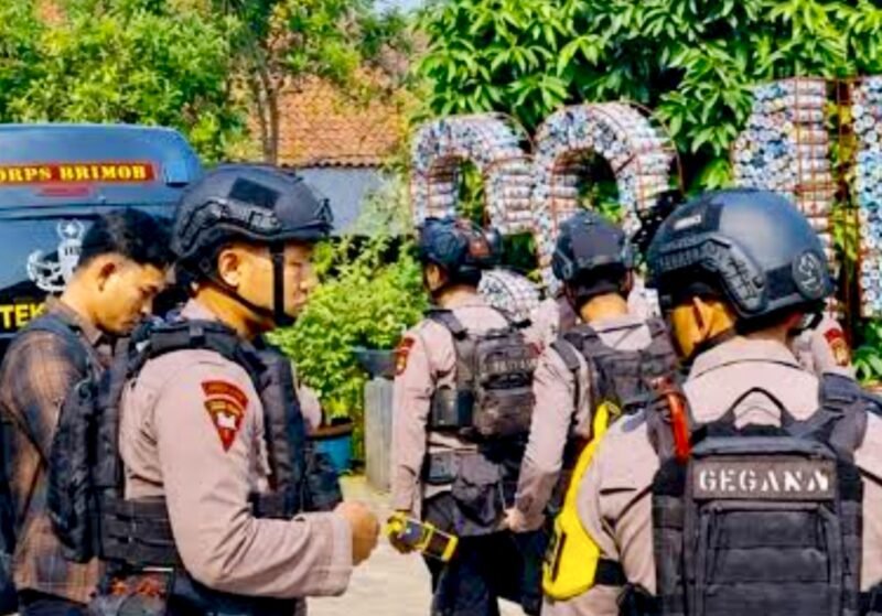 Polisi Tangkap Pengirim Ancaman Bom ke SDN Srengseng Sawah 15 Pagi