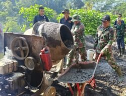 Medan Terjal Tak Surutkan Semangat Satgas TMMD Kodim 0708/Purworejo Bangun Jalan Cor Blok