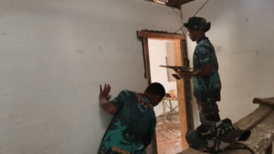 Pengerjaan RTLH Ibu Ety Terus Dikebut, Satgas TMMD Bagi Tugas Percepatan Penyelesaian