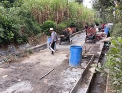 Semangat Gotong Royong Warga Percepat Pembangunan Rabat Beton TMMD