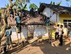 Satgas TMMD 129 Kodim Lumajang Mulai Bongkar Rumah Tidak Layak Huni Milik Warga Ledoktempuro