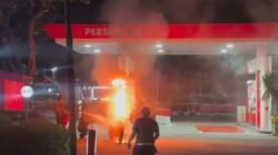Motor Custom Terbakar Saat Isi BBM di SPBU Condet, Diduga Akibat Korsleting