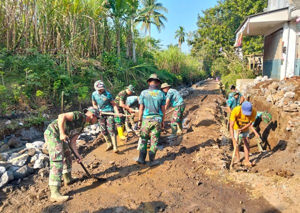 TMMD Ke-129 Percepat Pembangunan Drainase, Wujud Nyata TNI Tingkatkan Kualitas Lingkungan Desa
