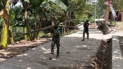 Sinergitas Satgas TMMD dan Warga Percepat Persiapan Pengecoran