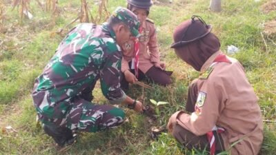 TMMD ke-129 Tanam 200 Pohon, Hadirkan Lingkungan Asri dan Warisan Hijau bagi Masyarakat