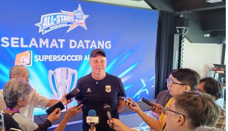 Timo Scheunemann Minta Pemain Putri Lebih Serius Kejar Timnas
