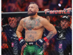 Dana White Belum Pertimbangkan Duel McGregor vs Holloway