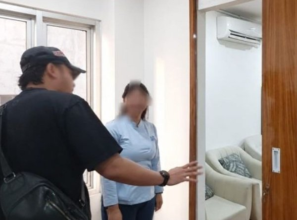 Imigrasi Jaksel Deportasi Dua WNA Vietnam yang Diduga Buka Praktik Kedokteran Ilegal