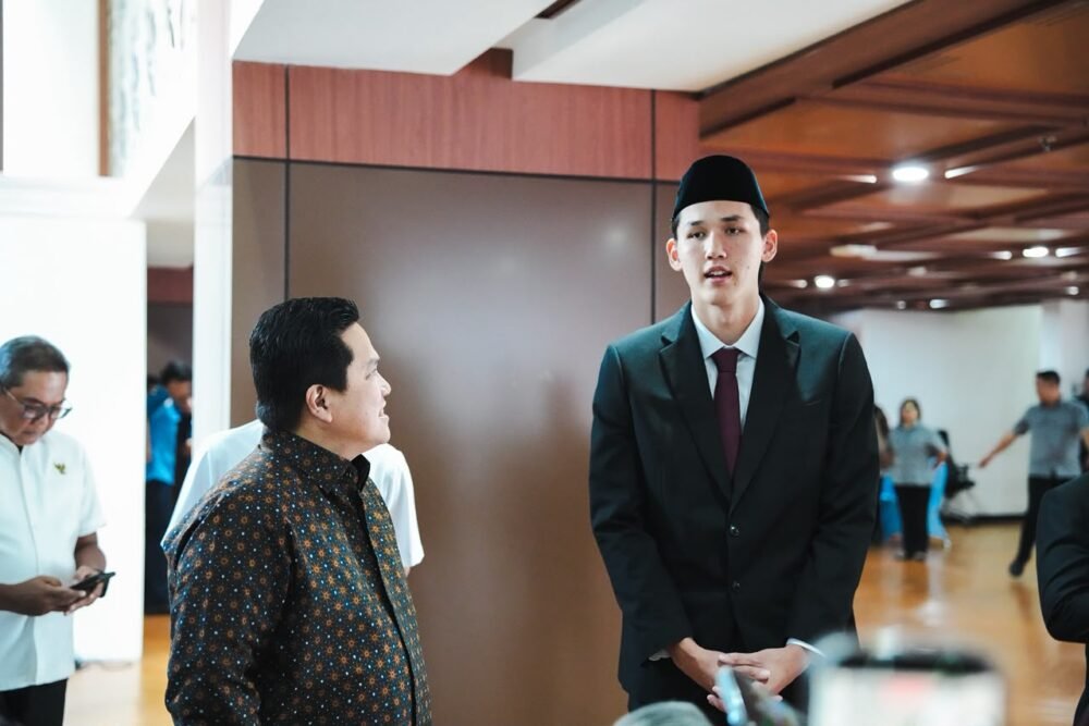 Mitchell Lee Baker Resmi Jadi WNI