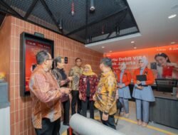 Bank Jakarta Terapkan eForm di KCP Kebayoran Park untuk Permudah Transaksi Nasabah