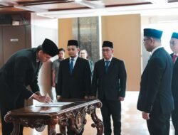 Mitchell Lee Baker Resmi Jadi WNI