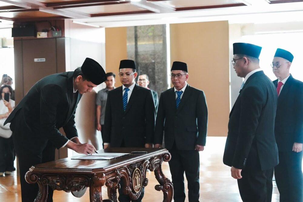 Mitchell Lee Baker Resmi Jadi WNI