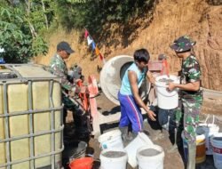 Satgas TMMD dan Warga Percepat Pembangunan Jalan Watuduwur-Kalibawang