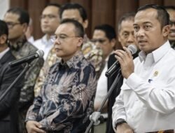Mensesneg: Mundurnya Febrie Tak Perlu Keppres