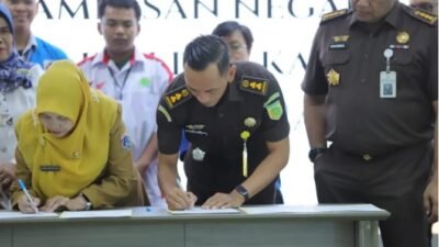 BPA Kejaksaan Hibahkan Motor Rampasan ke SMK