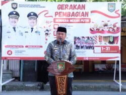 Pemkab Asahan Bagikan Ribuan Bendera Merah Putih