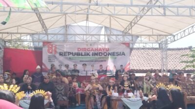 Karnaval HUT Ke-81 RI di Bogorejo Blora, Forkompincam Tampil dengan Busana Pewayangan