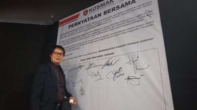Bedah Buku KOSMAK, Carrel Ticualu Soroti Enam Dugaan Korupsi