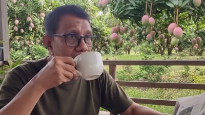 Hendry Ch Bangun: Menanam Kebaikan Selagi Sempat