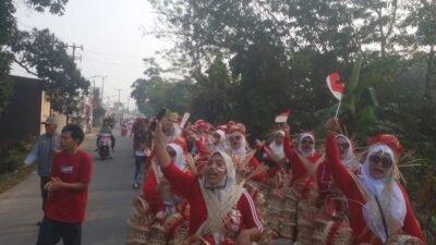 Warga Desa Dangdang Cisauk Antusias Ikuti Jalan Sehat HUT ke-81 RI