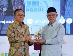 Haedar Nashir Terima Kartu Wartawan Utama Khusus dari Dewan Pers