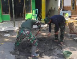 Personel Satgas TMMD Tunjukkan Keahlian Meracik Adukan Semen, Pembangunan RTLH Bapak Suyitno Terus Dipercepat